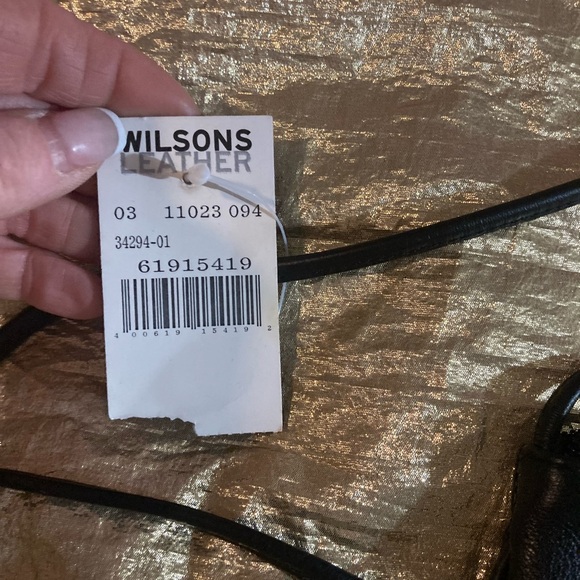 WILSON’S Leather MAXIMA BRAND NEW WITH TAGS Black Crossbody Bag with 2-Zippers!